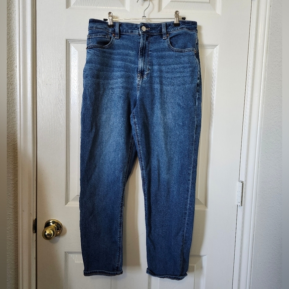 American Eagle Mom Jeans Classic Blue Denim 8 Short - Picture 2 of 11